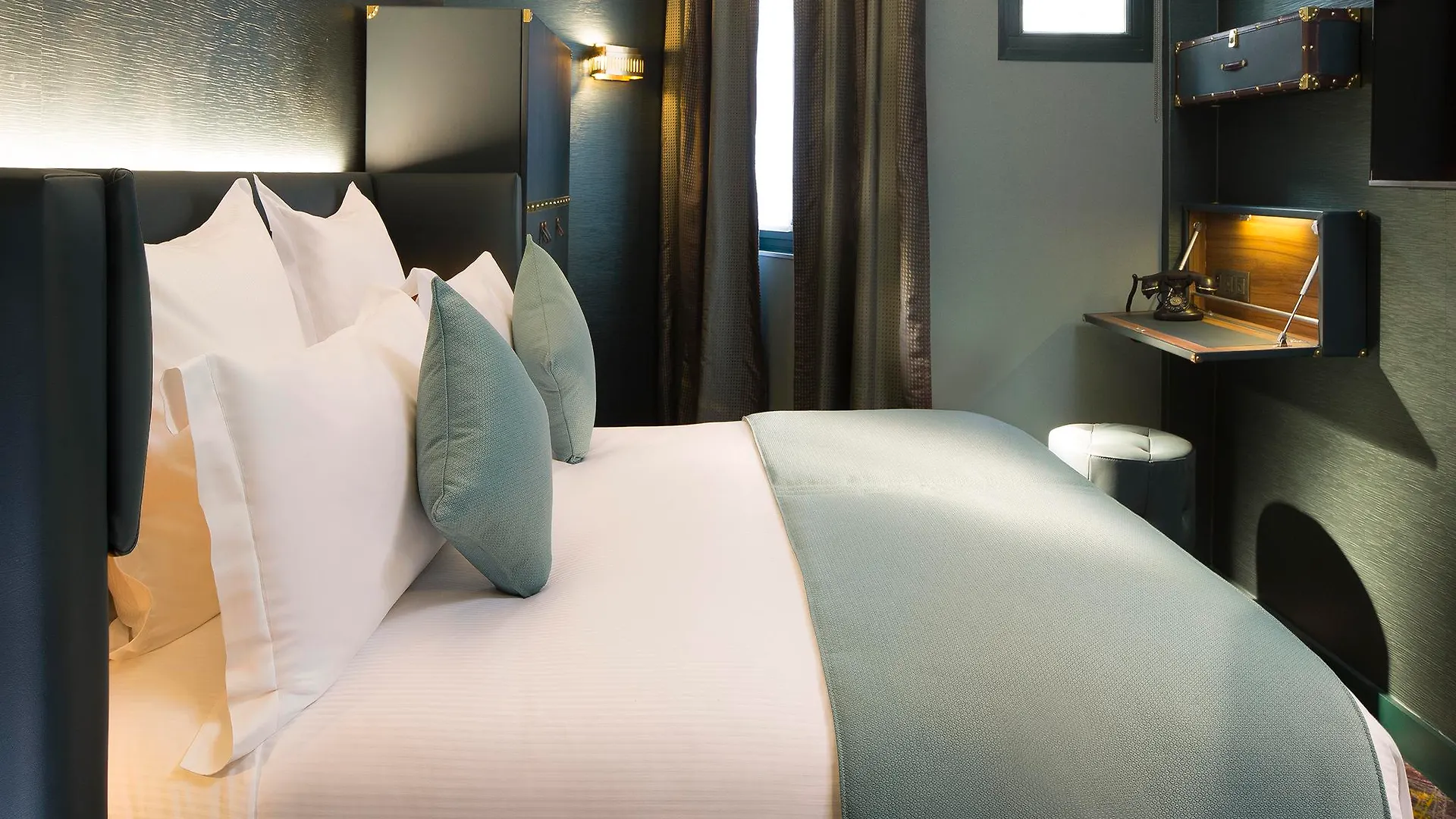 Hotel Whistler - Gare Du Nord 4*
