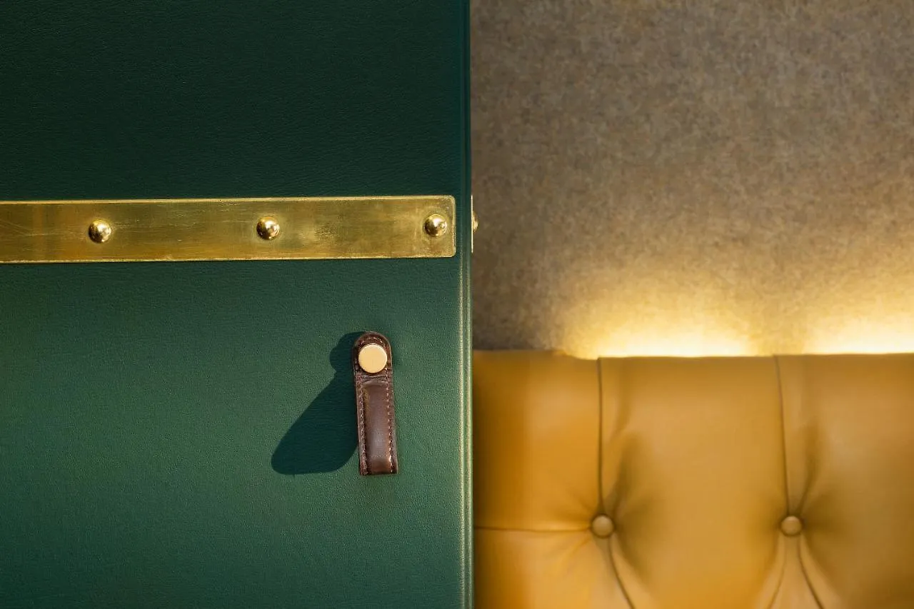 Whistler - Gare Du Nord Hotel 4*