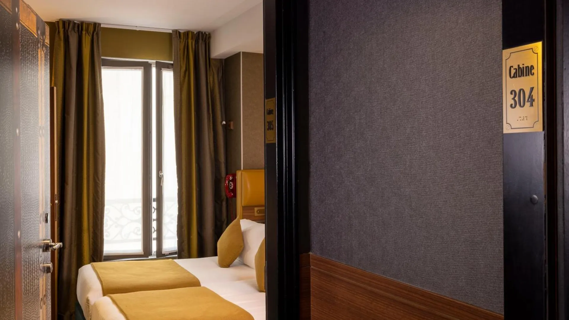 Whistler - Gare Du Nord Hotel 4*