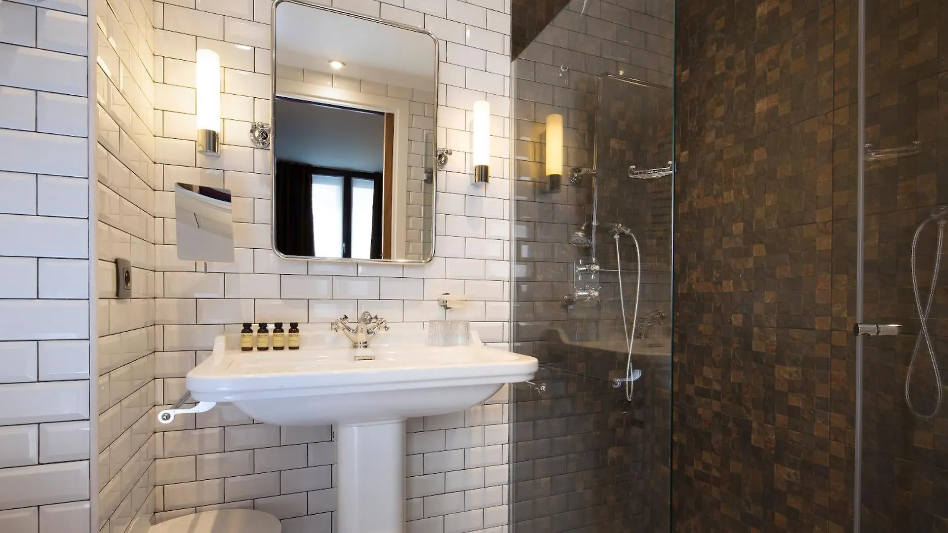 Whistler - Gare Du Nord Hotel Paris